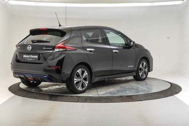 SJNFAAZE1U0017774 2018 NISSAN LEAF-4
