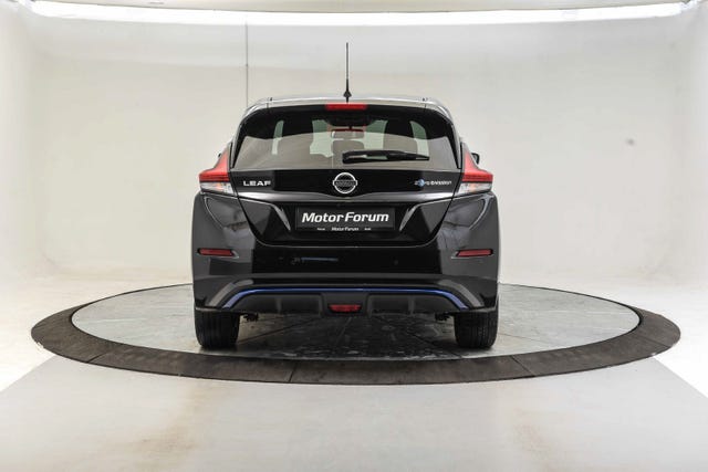 SJNFAAZE1U0017774 2018 NISSAN LEAF-3