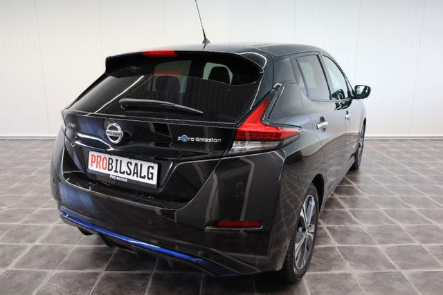 2018 NISSAN LEAF - 9