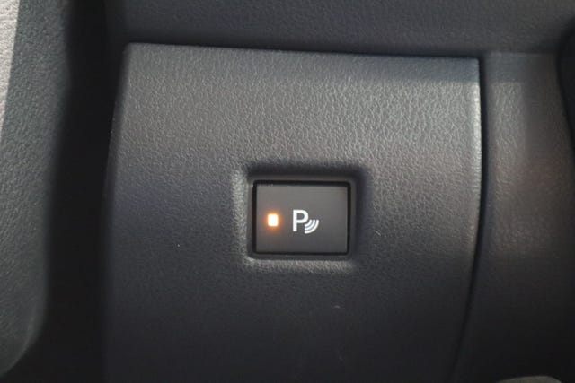 2018 NISSAN LEAF - 25