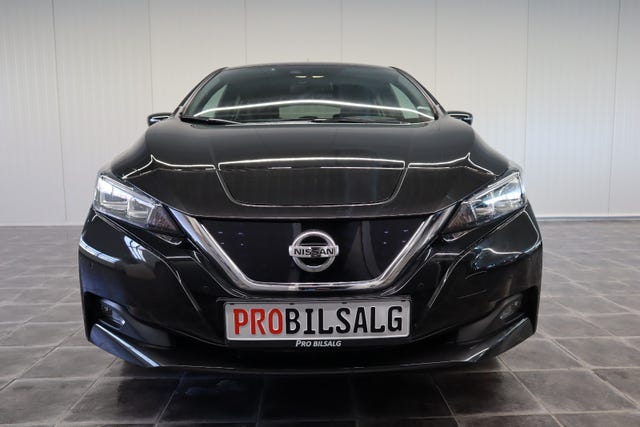SJNFAAZE1U0017800 2018 NISSAN LEAF-2