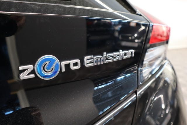 2018 NISSAN LEAF - 49