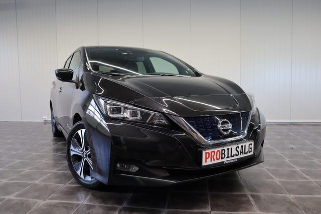 SJNFAAZE1U0017800 2018 NISSAN LEAF-1