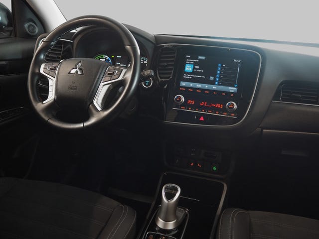 2020 MITSUBISHI OUTLANDER - 13