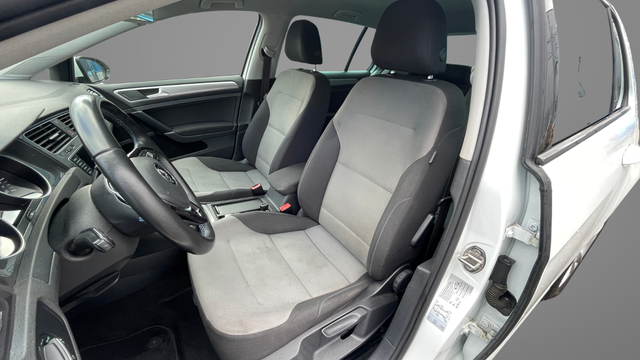 2015 VOLKSWAGEN GOLF - 10