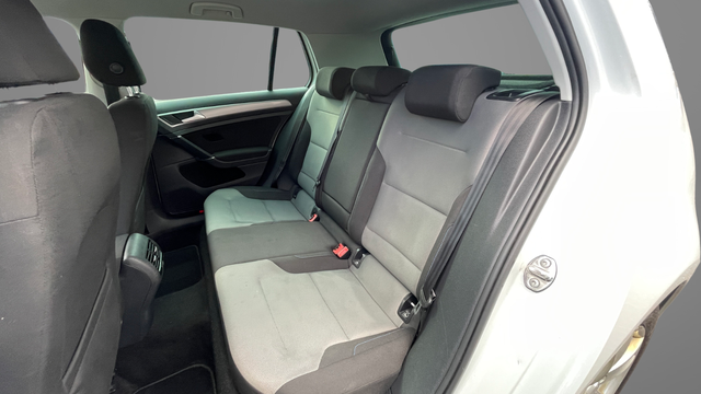 2015 VOLKSWAGEN GOLF - 23