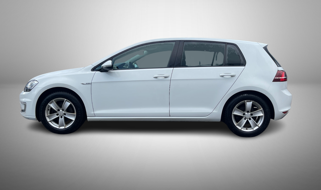 2015 VOLKSWAGEN GOLF - 8