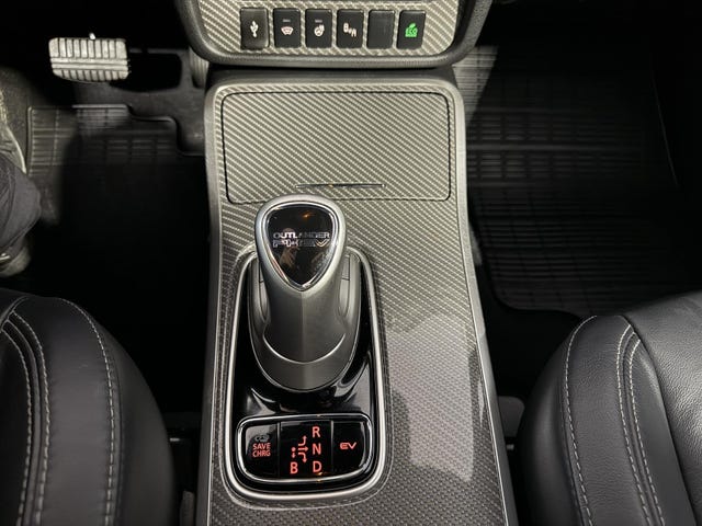2020 MITSUBISHI OUTLANDER - 43