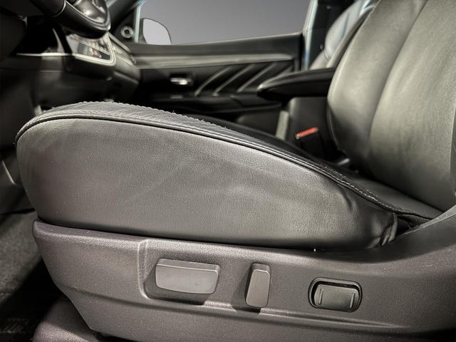 2020 MITSUBISHI OUTLANDER - 25
