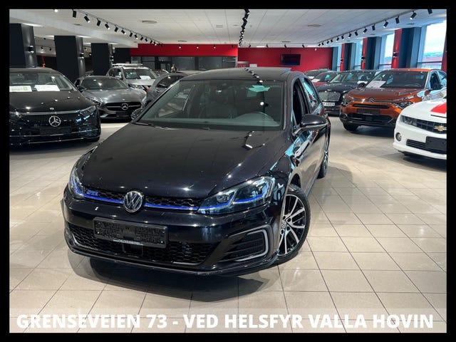 WVWZZZAUZHW850814 2018 VOLKSWAGEN GOLF-0
