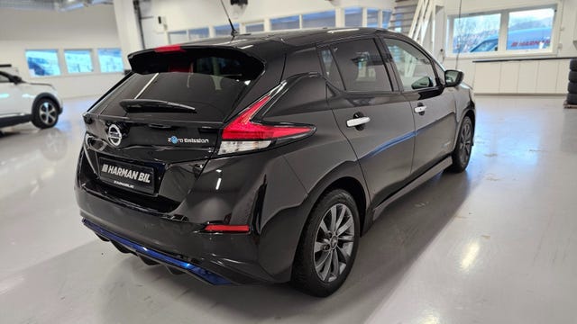 SJNFAAZE1U0005859 2018 NISSAN LEAF-3