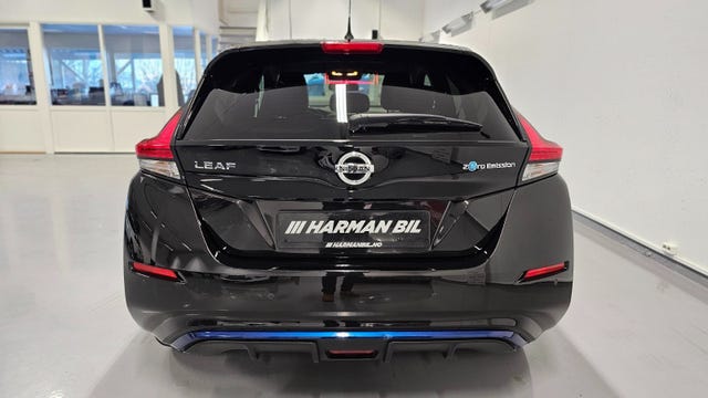 2018 NISSAN LEAF - 10