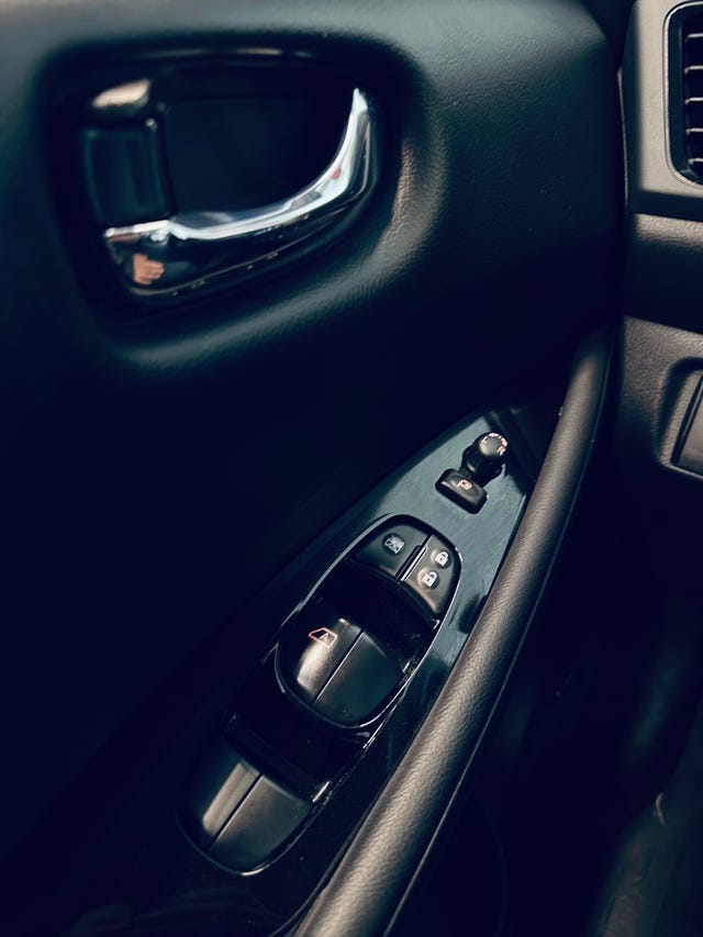 2018 NISSAN LEAF - 21