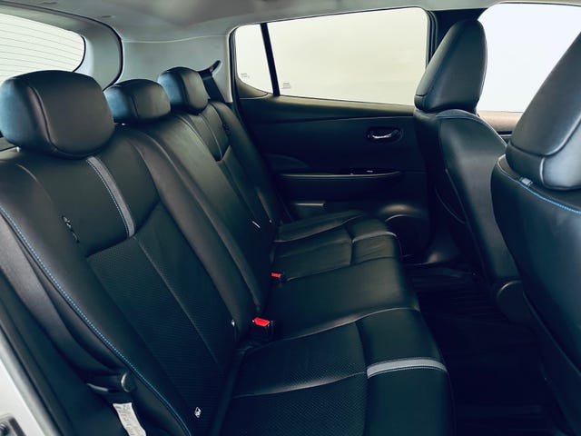 2018 NISSAN LEAF - 22