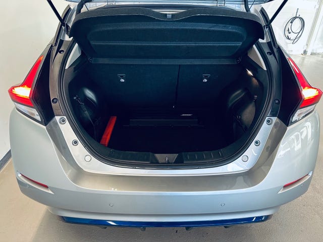 2018 NISSAN LEAF - 25