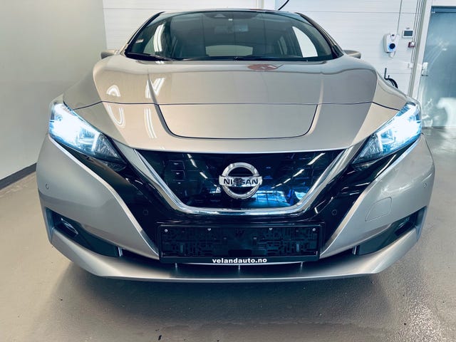 SJNFAAZE1U0023887 2018 NISSAN LEAF-1