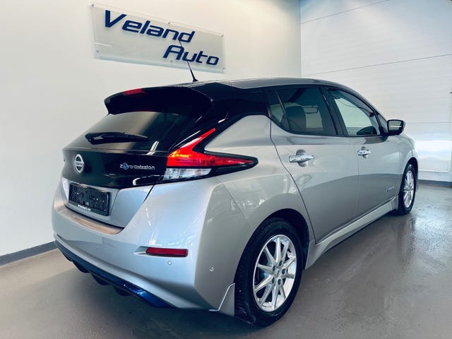 SJNFAAZE1U0023887 2018 NISSAN LEAF-4