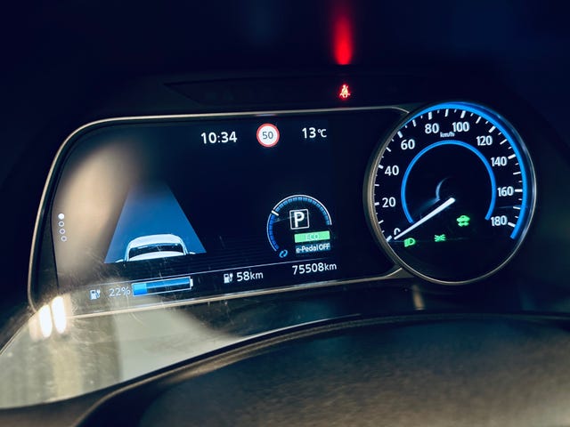 2018 NISSAN LEAF - 13