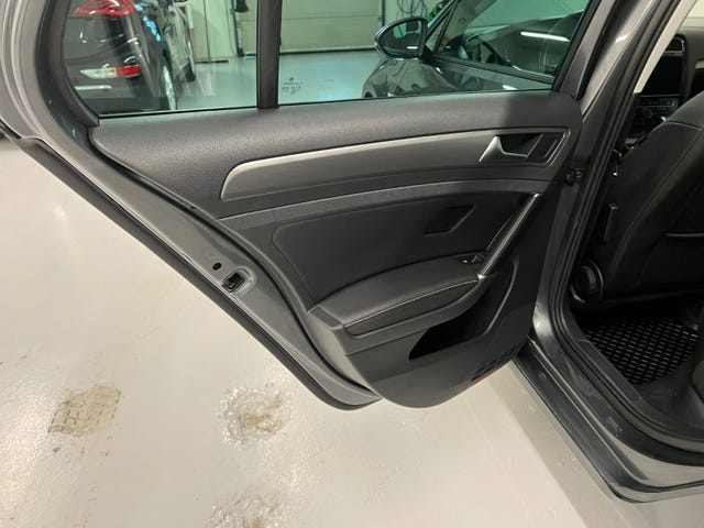 2018 VOLKSWAGEN GOLF - 14