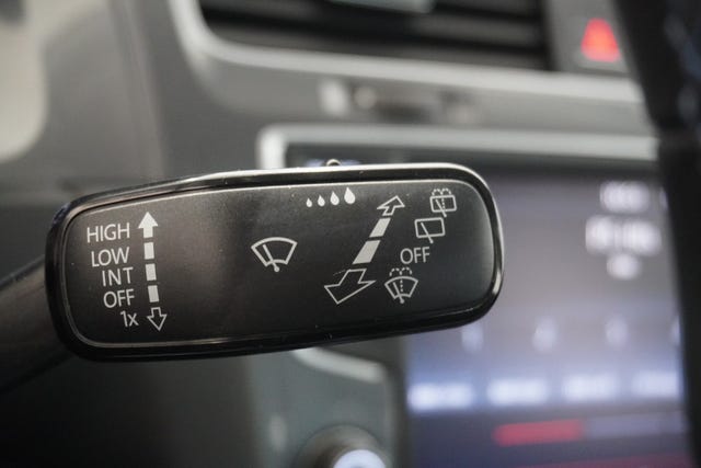 2015 VOLKSWAGEN GOLF - 17