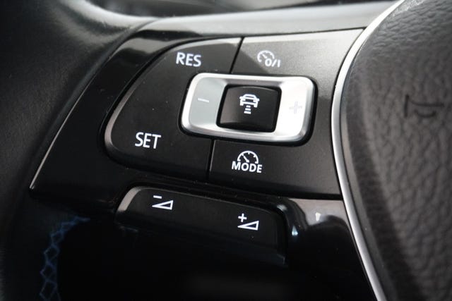 2015 VOLKSWAGEN GOLF - 18