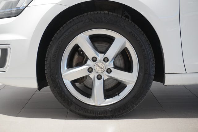 2015 VOLKSWAGEN GOLF - 7