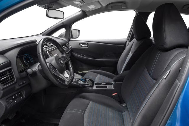 2021 NISSAN LEAF - 10