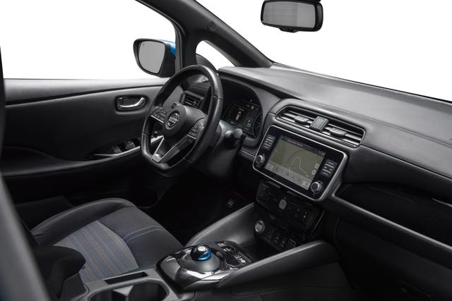 2021 NISSAN LEAF - 25