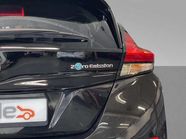 2021 NISSAN LEAF - 8