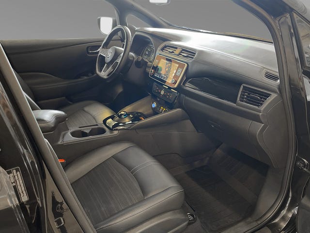 2021 NISSAN LEAF - 21