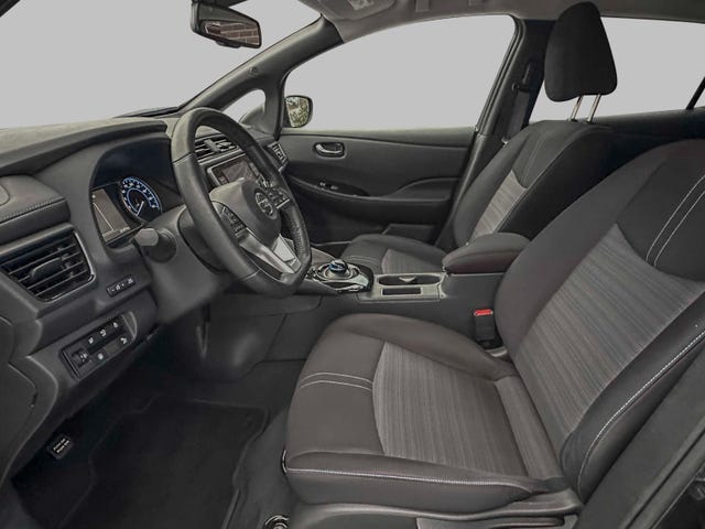 2020 NISSAN LEAF - 9