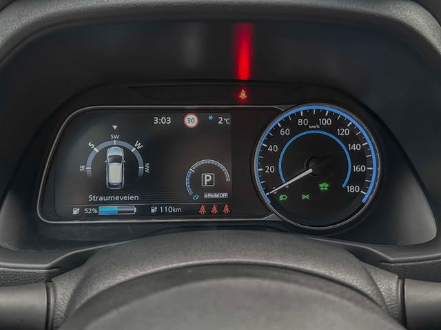 2020 NISSAN LEAF - 17