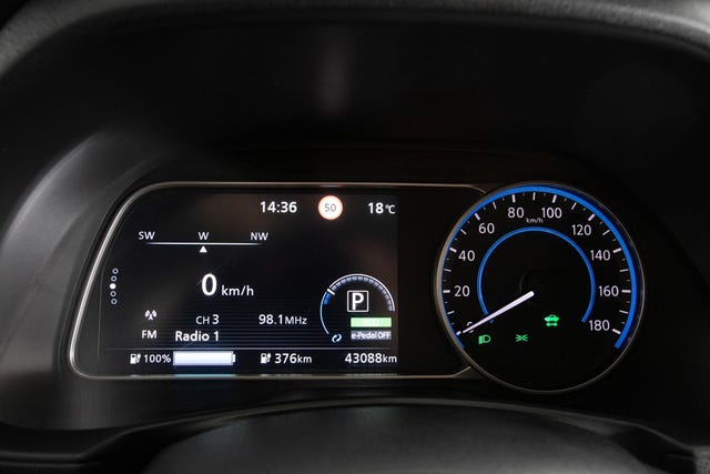 2020 NISSAN LEAF - 12