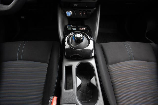 2020 NISSAN LEAF - 17