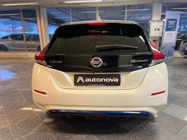2020 NISSAN LEAF - 8