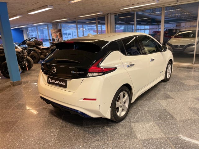 2020 NISSAN LEAF - 9