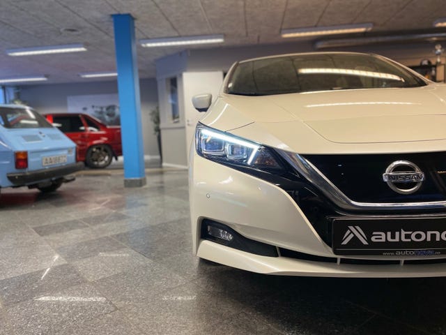 2020 NISSAN LEAF - 16