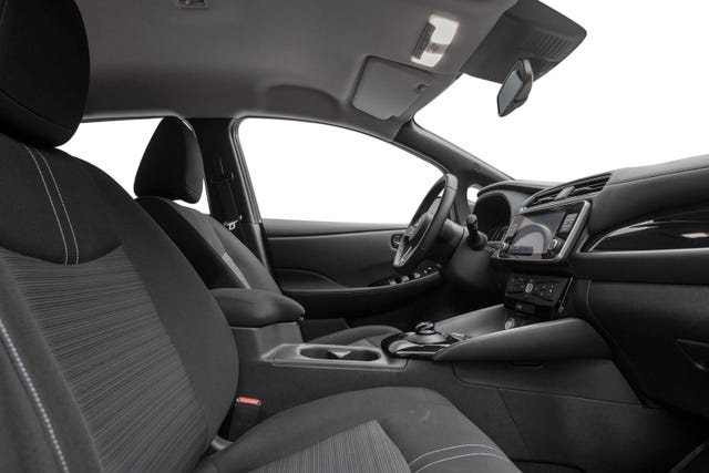 2022 NISSAN LEAF - 19