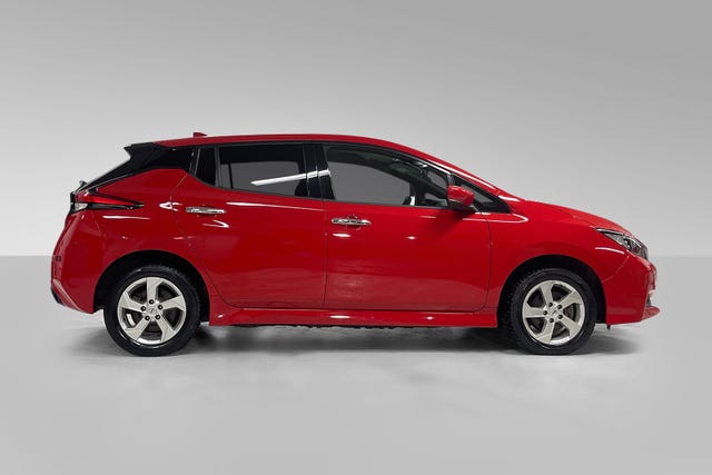 2021 NISSAN LEAF - 9
