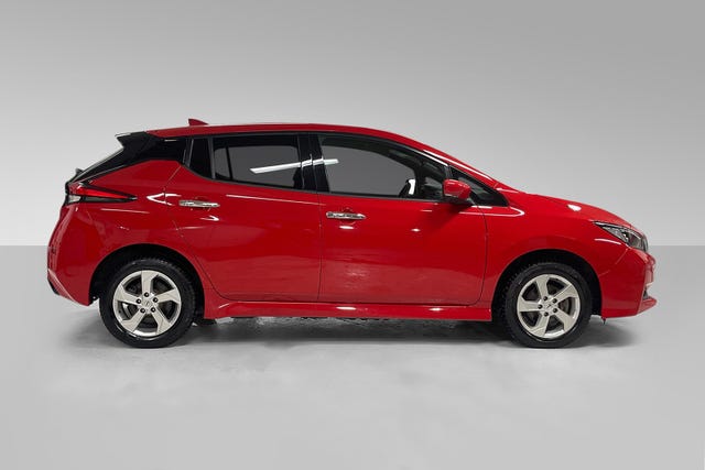 2021 NISSAN LEAF - 10