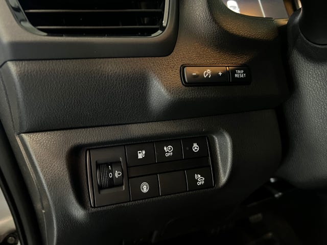 2020 NISSAN LEAF - 21