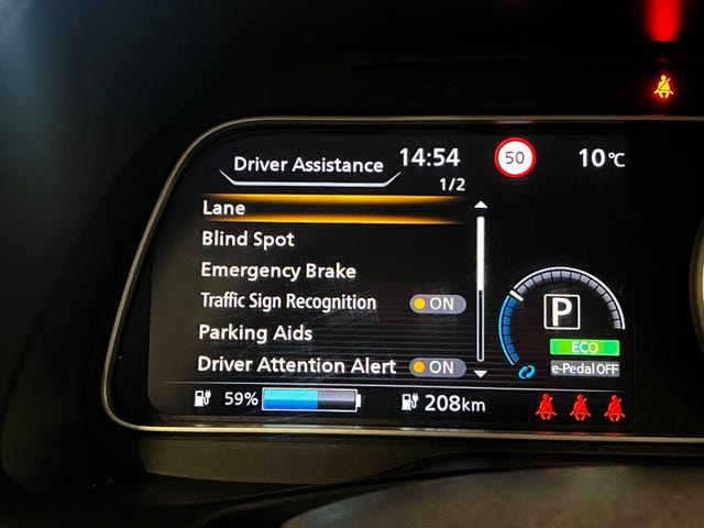 2020 NISSAN LEAF - 28