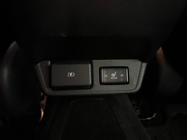2020 NISSAN LEAF - 17