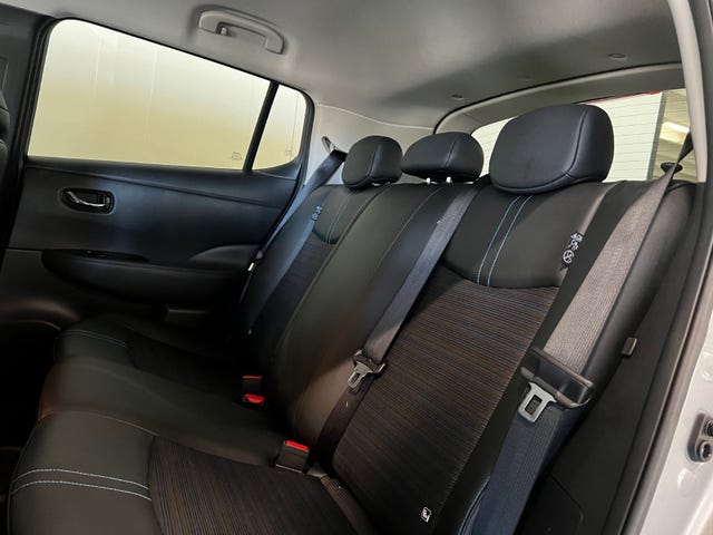 2020 NISSAN LEAF - 15