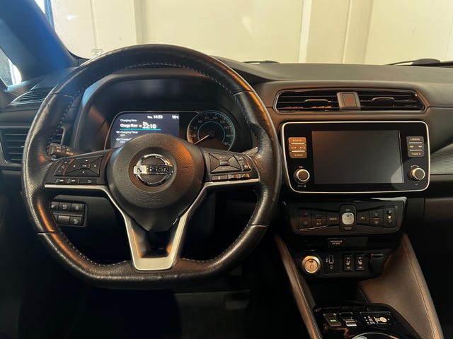 2020 NISSAN LEAF - 23