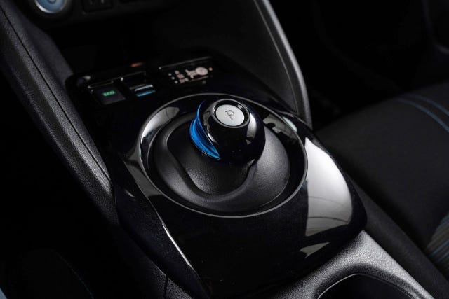 2021 NISSAN LEAF - 29