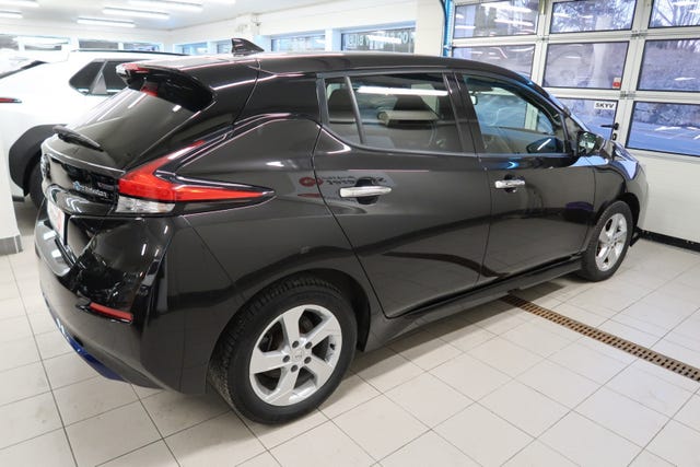 2021 NISSAN LEAF - 8