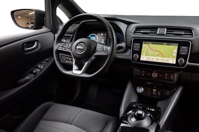 2021 NISSAN LEAF - 23