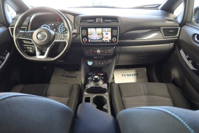 2021 NISSAN LEAF - 21