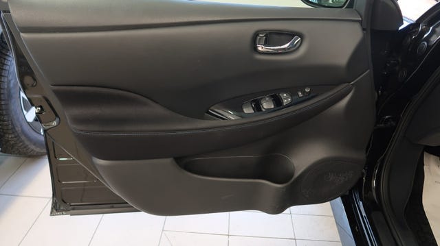 2021 NISSAN LEAF - 45